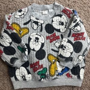 H&M Mickey and friends set .!
